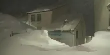 Tempo da lupi a Capracotta. Imperversa la bufera di neve - Video