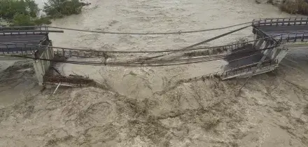 Crollo del ponte sul Trigno tra Abruzzo e Molise: le immagini dal drone
