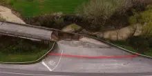 Crolla un ponte sulla Fossaltina in provincia di Campobasso: immagini dal drone