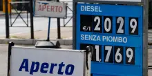 Consiglio dei Ministri vara nuovo decreto carburanti: proroga taglio delle accise fino al 6 giugno