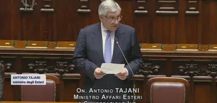 Libano, Tajani: "Israele chiarisca attacco a colonna italiana Unifil". Crosetto: "Intervenga Onu"