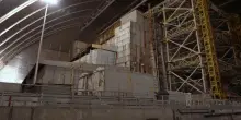 Chernobyl, 40 anni dopo: rischio crollo e fuga di radiazioni, l&rsquo;allarme di Greenpeace