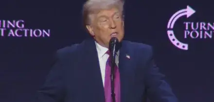 Trump: "Gli iraniani si stanno convincendo che non avranno pi&ugrave; l'arma nucleare"