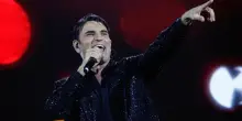 Sal Da Vinci conquista gli artisti di Eurovision 2026: tutti cantano "Per sempre s&igrave;"