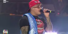 Concertone, Geolier ricorda giovani uccisi a Napoli e canta "I p'me, tu p'te"
