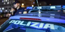 Picchia la compagna e le frattura il naso. La lite degenera dopo una serata in discoteca, arrestato