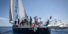 La Flotilla rilancia la missione: &ldquo;Ripartiamo&rdquo;. Attivisti denunciano: "Picchiati fino a svenire"