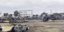 Il monster truck finisce sulla folla in Colombia: almeno 3 morti, il video di uno spettatore