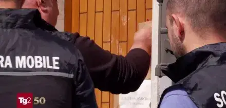 Mamma e figlia morte avvelenate con la ricina, le analisi su cellulari e computer