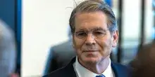 L'Iran: "Gli Stati Uniti sono disperati, Hormuz resta chiuso". Usa: "Siamo al D-day economico"