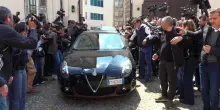 Delitto di Garlasco, dopo quasi 4 ore Andrea Sempio lascia la Procura di Pavia