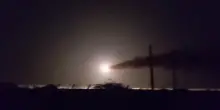 Un filmato mostrerebbe la marina iraniana che lancia missili contro Usa durante scambio a fuoco