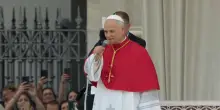 Il saluto a sorpresa del Papa prima della Messa con la supplica alla Madonna: "Buongiorno Pompei!"