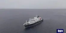 Hantavirus, la nave verso Tenerife. In ospedale una 32enne che ha viaggiato con una delle evacuate
