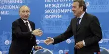 Putin spiazza l'Occidente: "La guerra in Ucraina sta per finire". E propone Schroeder mediatore EU