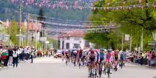 Giro d'Italia: la carovana riparte dalla Calabria, Milan cerca la prima vittoria