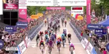 Giro d'Italia, volata e fotofinish sul traguardo di Sofia - IL VIDEO