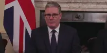 Crisi politica in Gran Bretagna, ore decisive per Starmer che per ora non si dimette
