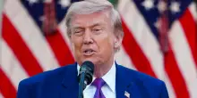 Trump: "Accordo pronto, Hormuz verr&agrave; riaperto", ma i Pasdaran frenano: "Solo propaganda"
