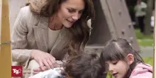 La principessa Kate a Reggio Emilia, l'emozione dei cittadini che l'hanno inondata di regali