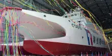 Taiwan presenta una nuova nave lanciamissili hi-tech: il varo mentre Xi incontrava Trump