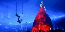 Eurovision, il trucco dietro l&rsquo;effetto &ldquo;magico&rdquo; di Aliona Moon (Moldavia) sul palco