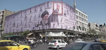 L'Iran continua a rivendicare il controllo di Hormuz