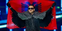La finale di Eurovision, Albania: Alis canta la nostalgia di chi &egrave; costretto  a partire