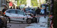 Investe pedoni con l'auto: 8 feriti,  4 gravi. Poi fugge e colpisce una persona: fermato da passanti