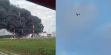 Grande attacco ucraino su Mosca, incendi. Zelensky: "Risposta giustificata" - Video