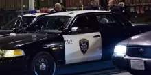 Oakland, auto contro pedoni e altri veicoli: tre morti