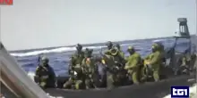 Flotilla: "Gli incursori di Tel Aviv sparano proiettili di gomma altezza ponte"