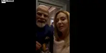 Modi regala a Meloni le caramelle Melody: i premier strizzano l'occio ai social al meme Melodi