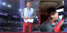 Messico, il giornalista viene rapinato in diretta durante la trasmissione tv
