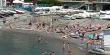Spiagge piene come d'estate a Genova: il weekend di sole e temperature alte
