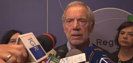 Ebola, due casi sospetti in Lombardia. Bertolaso: "Mi auguro e penso che saranno negativi"