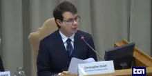 Chris Olah: "Pericoloso lasciare l'IA solo agli scienziati". Chi &egrave; l'ingegnere invitato in Vaticano