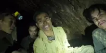 Gli uomini intrappolati nella grotta in Laos mandano un messaggio alle famiglie