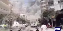 Israele ampia le operazioni contro Hezbollah e ordina attacchi su Beirut sud, civili in fuga