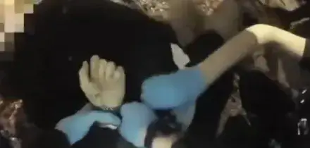 Londra: la morte di un 18enne ammanettato da polizia mentre dice: "Non respiro" scatena le polemiche