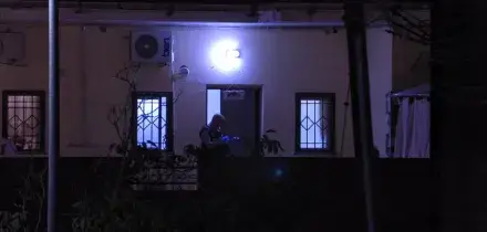 Lite condominiale degenera: 50enne ucciso a coltellate dal vicino 18enne a Roma