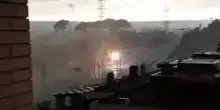 Tromba d&rsquo;aria a Roma Nord, fiamme dalle linee dell&rsquo;elettricit&agrave; spezzate