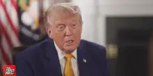 Trump: "Vorrei incontrare Khamenei, accordo vicino"