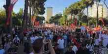 Albania, la rivoluzione dei fenicotteri contro Edi Rama e il resort di Kushner