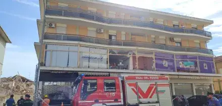 Le immagini della palazzina crollata a Porto Sant'Elpidio