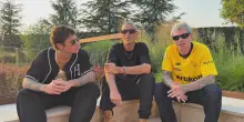 Benji e Fede omaggiano Alex Britti con il nuovo singolo "Viva la vasca"