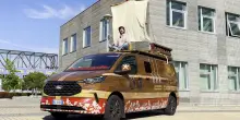 Un vascello su quattro ruote: il viaggio di Apeira tra i giovani innovatori