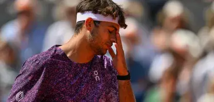 Roland Garros: Cobolli combatte ma crolla nel 5&deg; set, primo trionfo di Zverev in uno slam