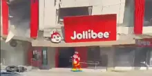 Terremoto nelle Filippine, il momento del crollo del fast food a General Santos