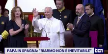Il Papa in Spagna: "Il riarmo non &egrave; inevitabile"